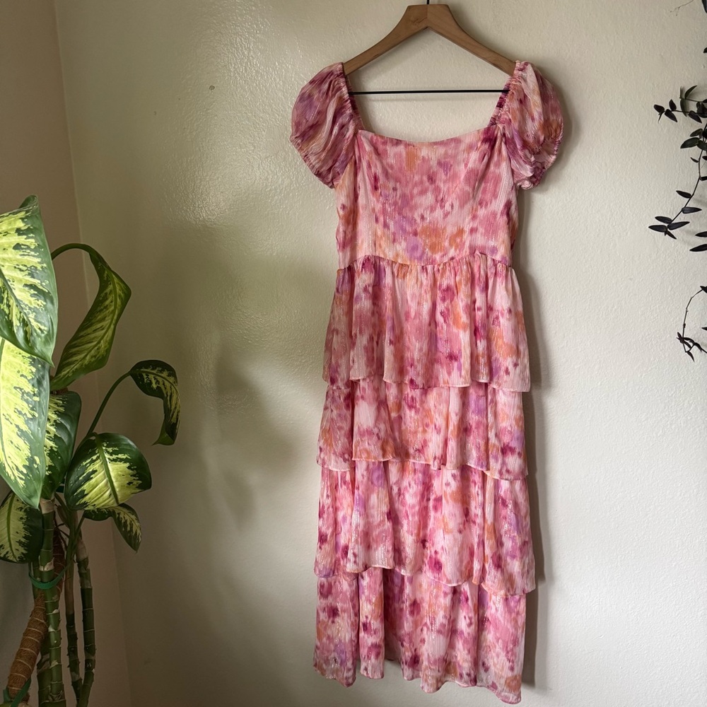Lulus | Phenomenal Vision Pink Multi Lurex Puff Sleeve Tiered Midi Dress - Picture 2 of 7